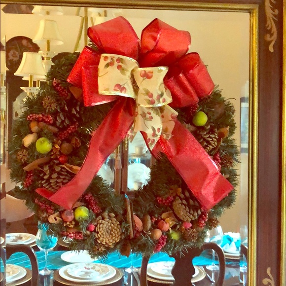 Other - Gorgeous 15-inch Wreath